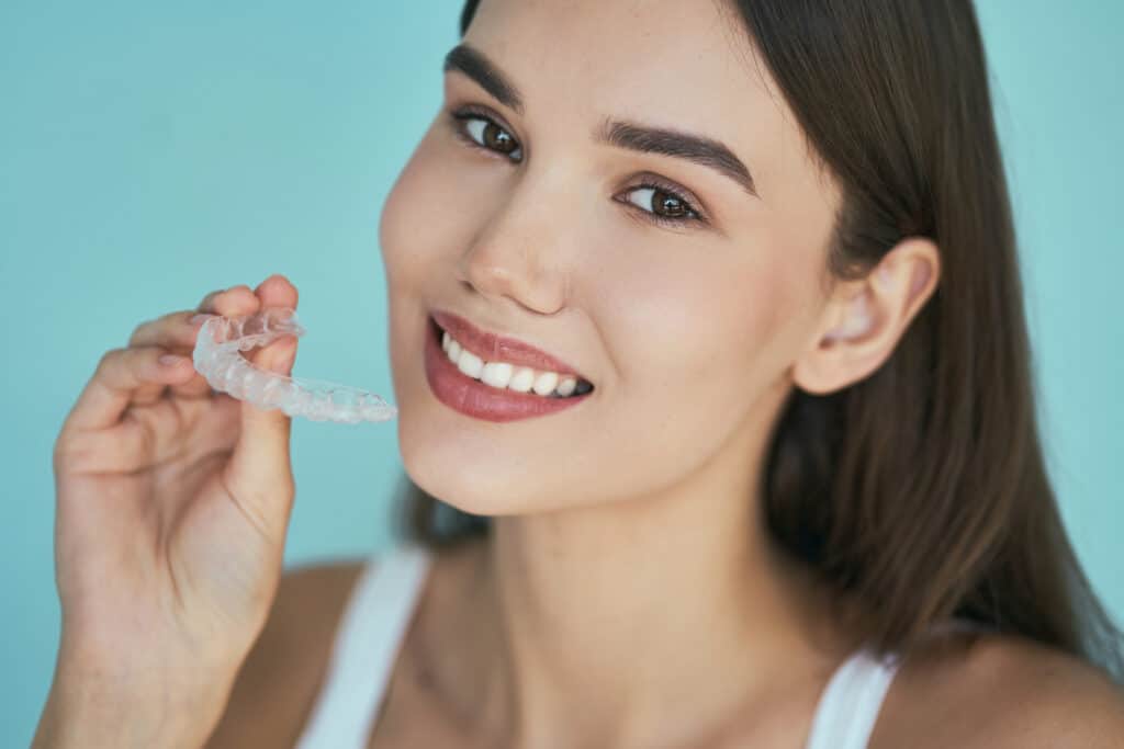How Invisalign Can Improve Your Oral Health Beyond Teeth Straightening
