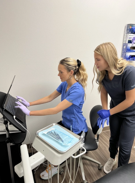 img-Comprehensive Smile Solutions (1)